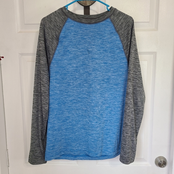 SB Tech Coolplay Spaced Core T-Shirt, Size: Medium Color: Blue & Grey - Picture 1 of 9